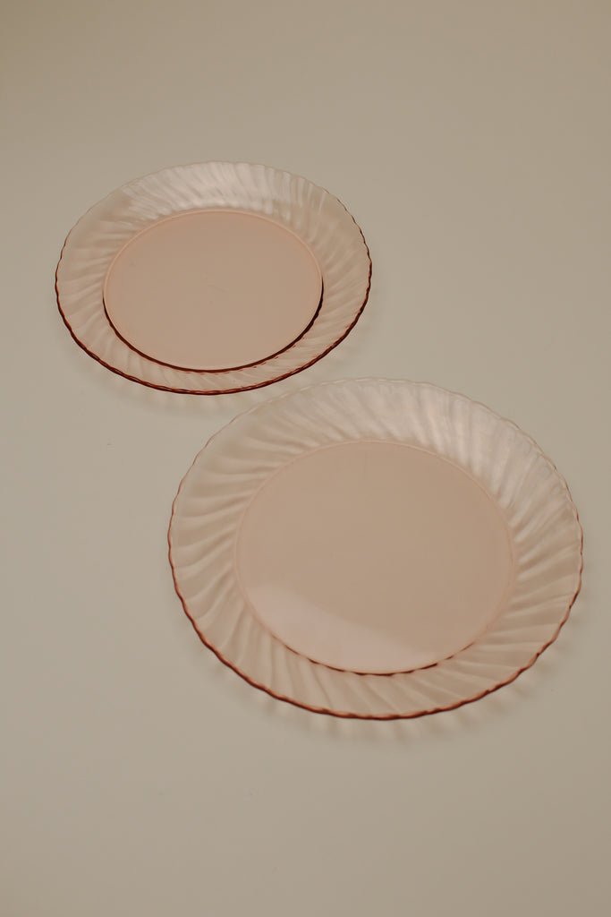 FRENCH DINNER PLATES X 4