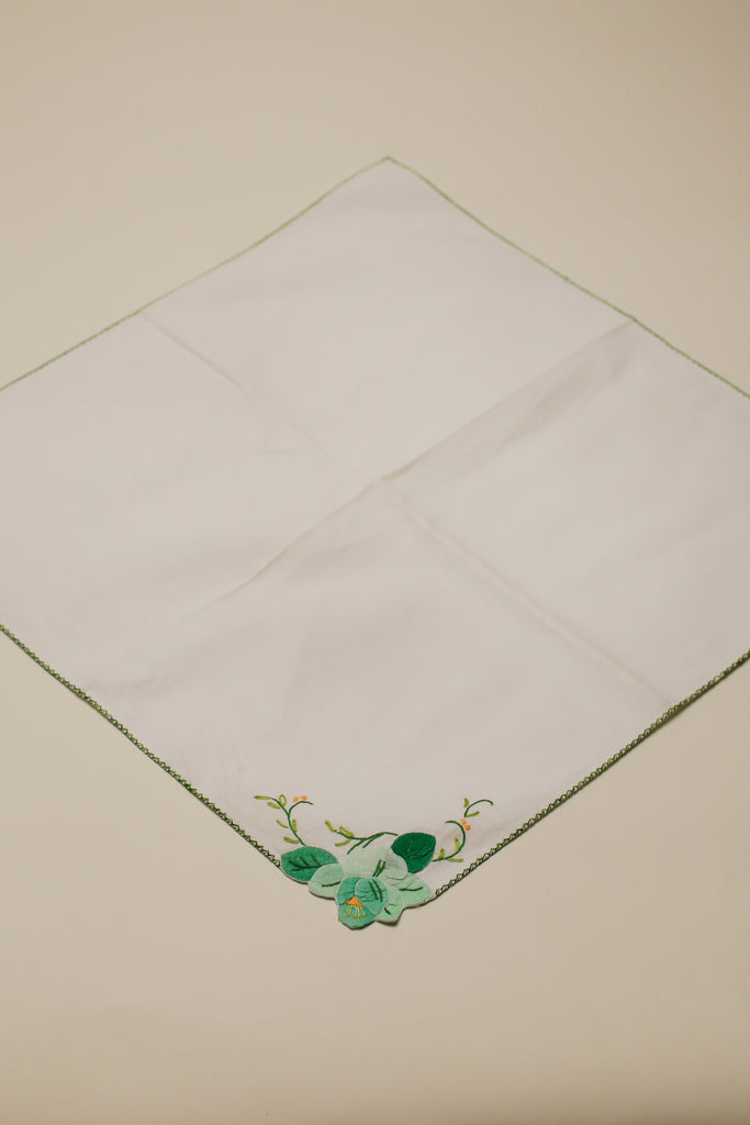 FLORAL NAPKIN SET x 4