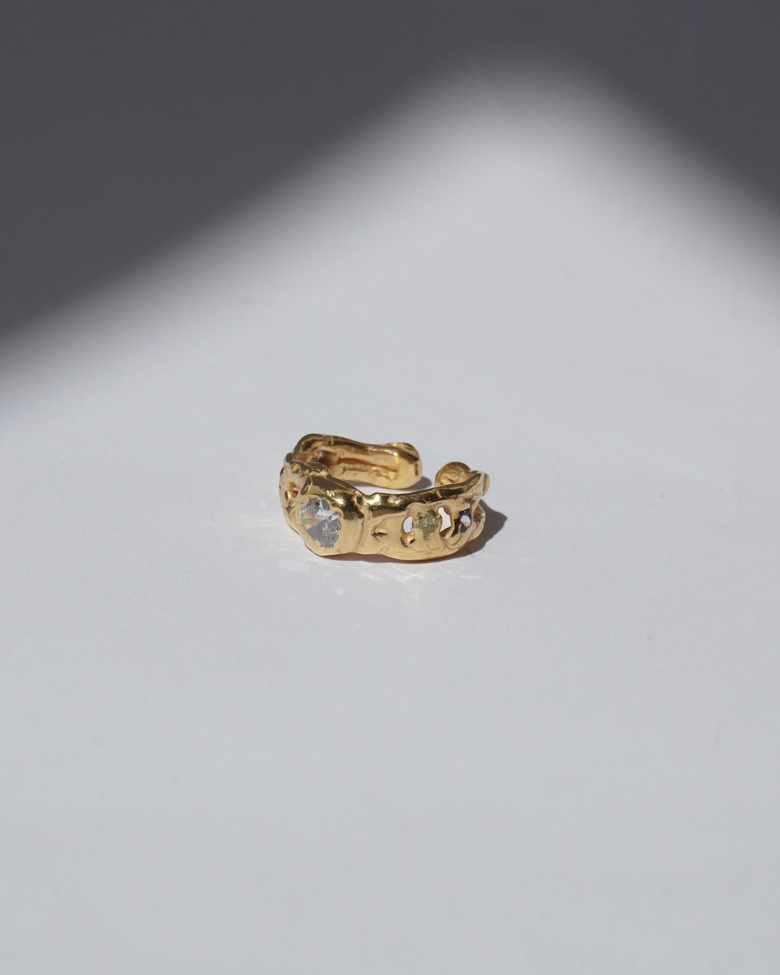 NOU Sirena toe ring in 24K gold-plated sterling silver with an adjustable, handcrafted organic textured band.