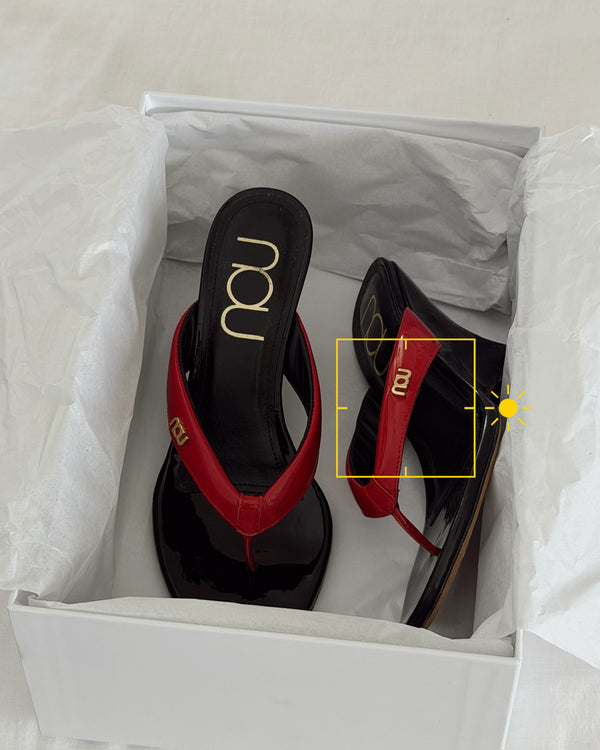 Customer wearing nou shoes