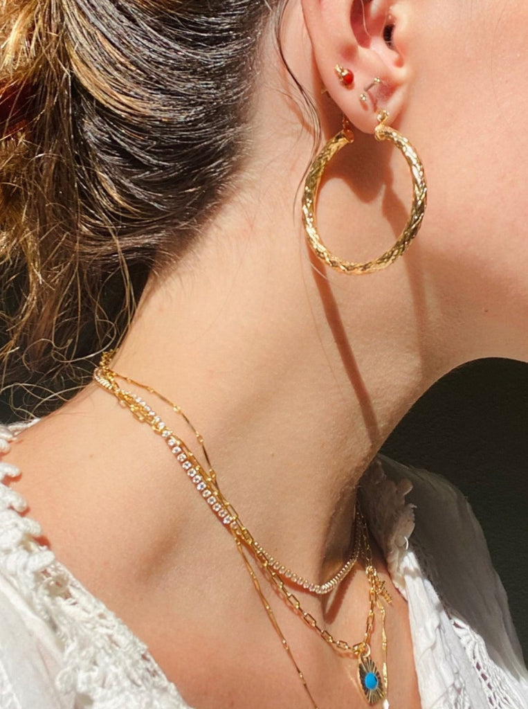 TEXTURED GOLD HINGED HOOPS