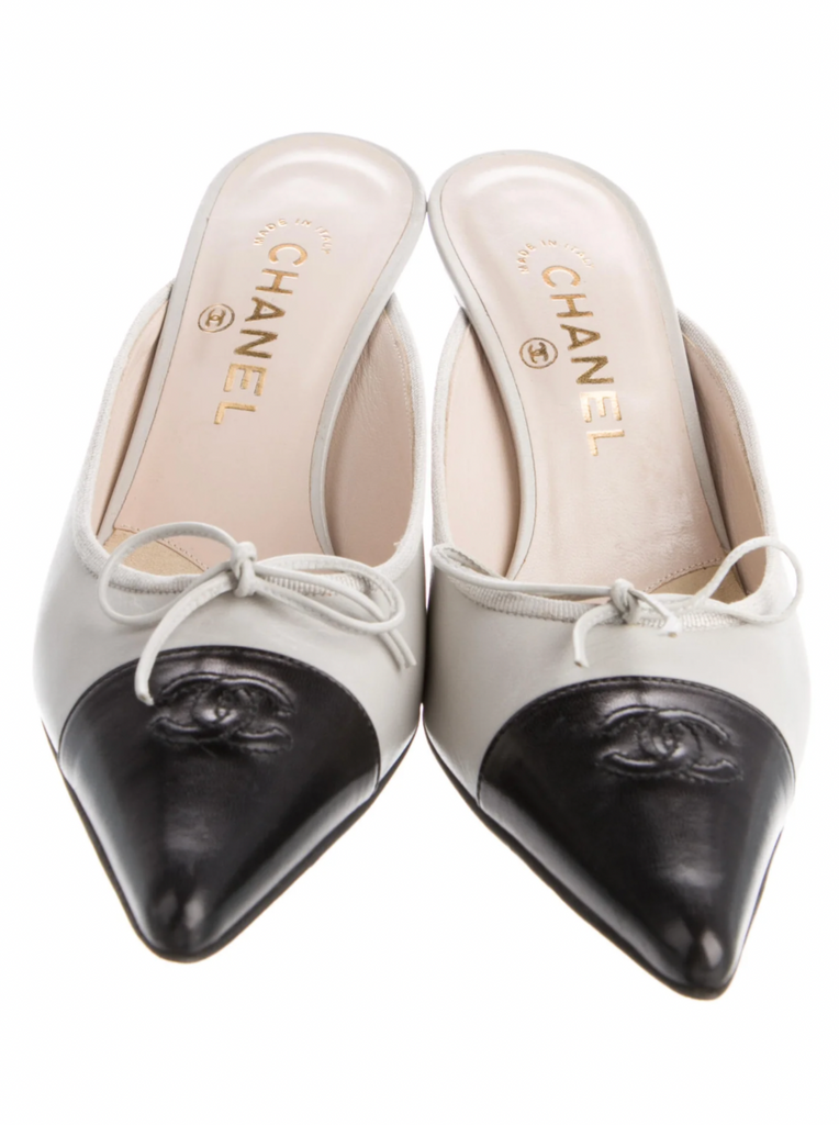 Chanel Black & Nude Ballerina Flats - Size 39.5 ○ Labellov ○ Buy